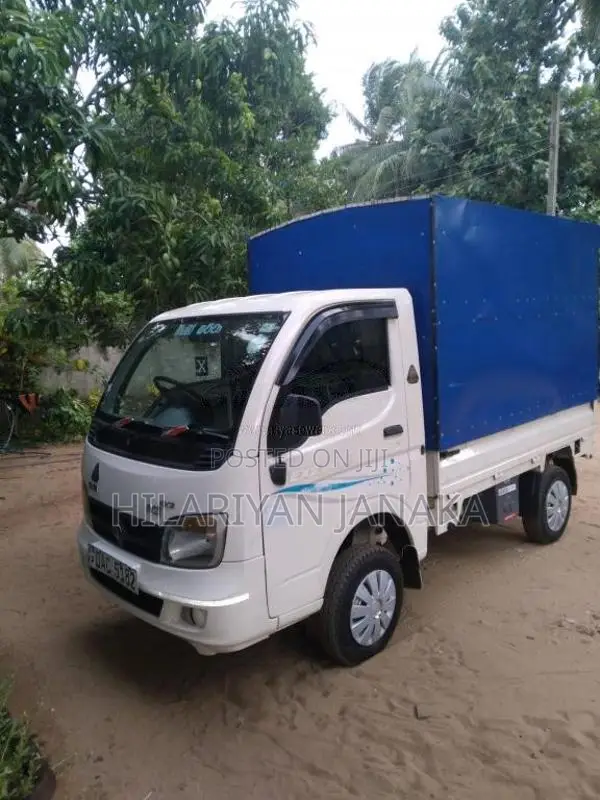 Tata Dimo Batta 2015 Lorry (Used)