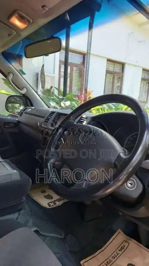 Toyota KDH 2007 Van (Used)