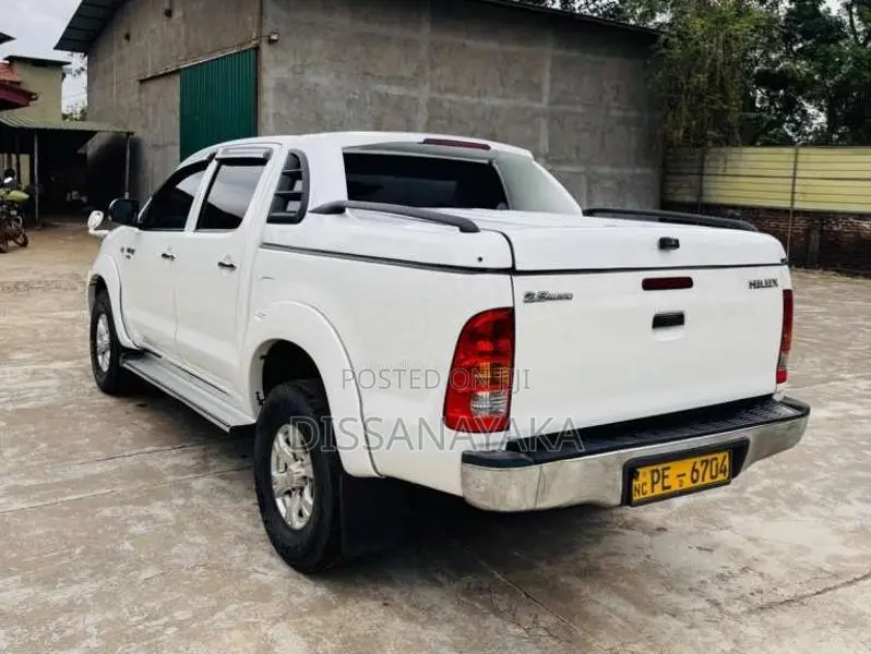 Toyota Hilux 2008 Pickup (Used)