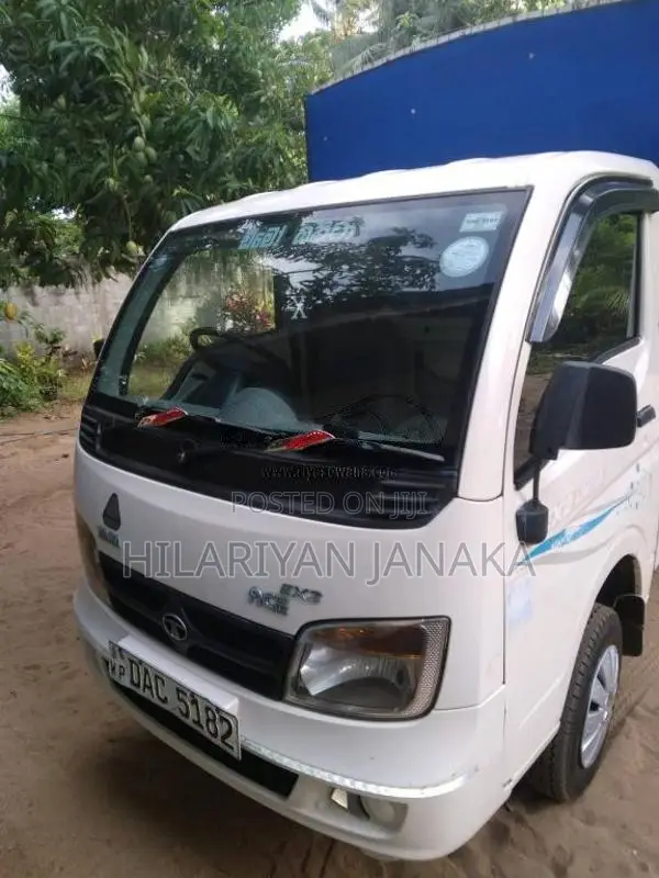 Tata Dimo Batta 2015 Lorry (Used)