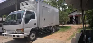 Isuzu NPR 72L 2002 Lorry (Used)