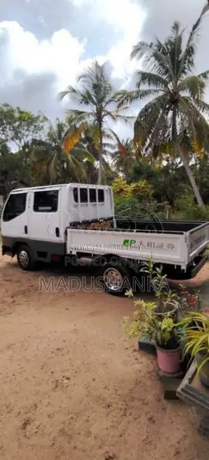 Mitsubishi CrewCab 2017 Crew Cab (Used)