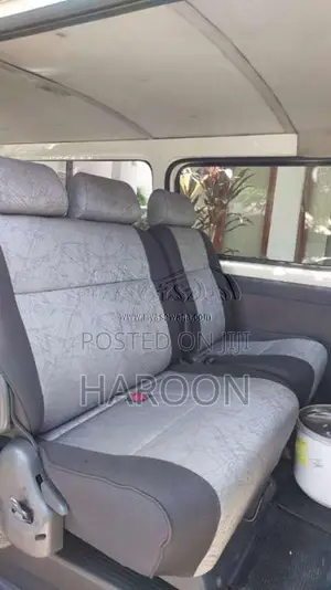Toyota KDH 2007 Van (Used)