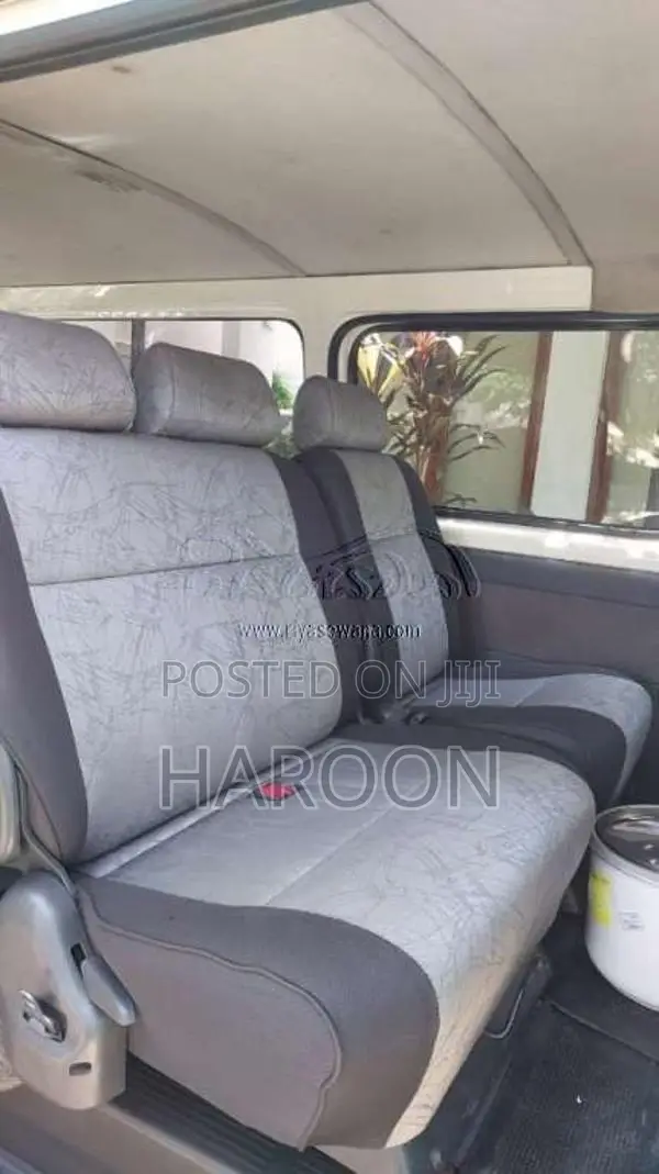 Toyota KDH 2007 Van (Used)