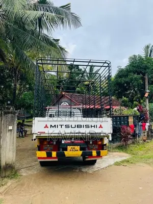 Mitsubishi Canter 1996 Lorry (Used)