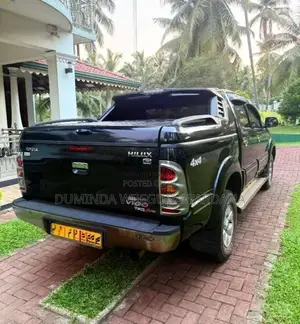 Toyota Hilux Vigo 2006 Pickup (Used)