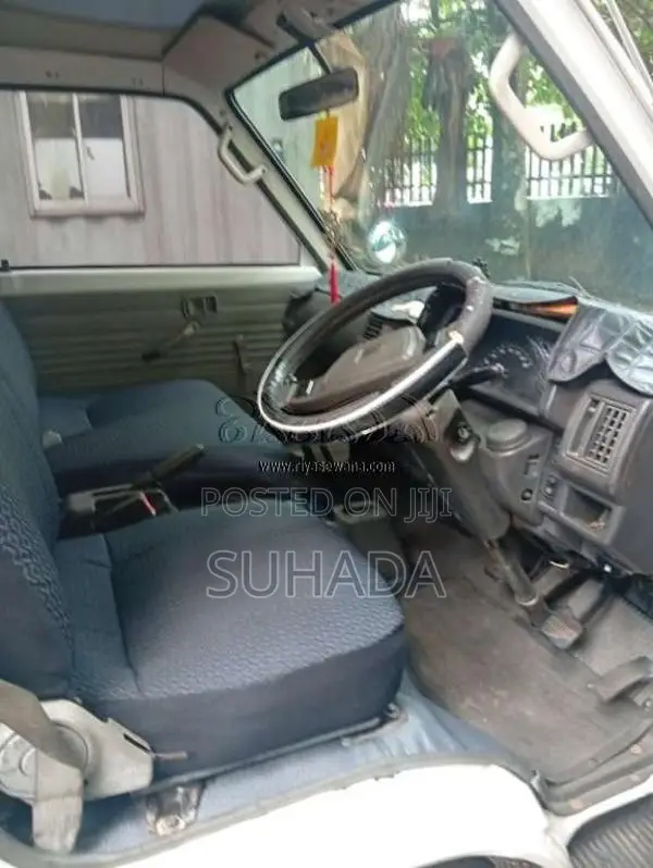 Mazda Bongo 1995 Van (Used)