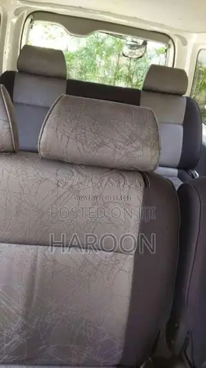 Toyota KDH 2007 Van (Used)