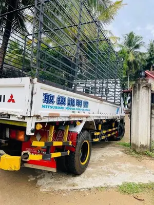 Mitsubishi Canter 1996 Lorry (Used)