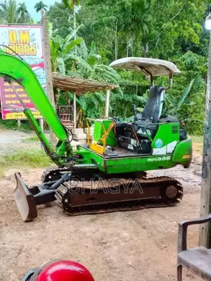 Mitsubishi MM 35B 2015 Heavy-Duty (Used)