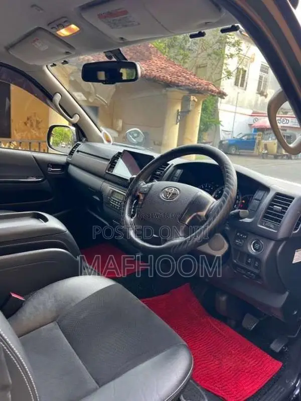 Toyota KDH Super GL Dark Prime 2017 Van (Used)