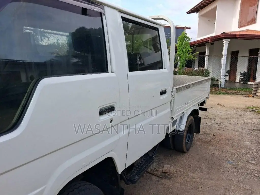 Toyota Dyna 1993 Crew Cab (Used)