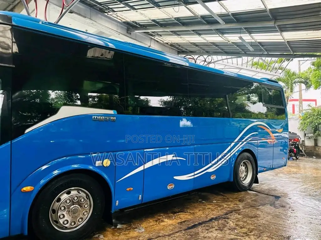 Micro Yutong 2014 Bus (Used)