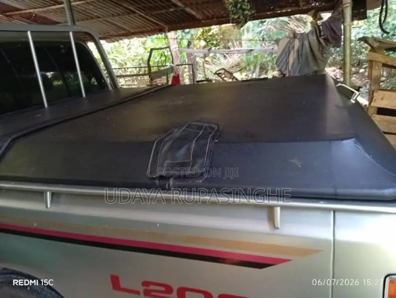 Mitsubishi L200 2000 Pickup (Used)