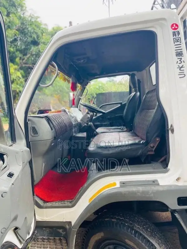 Mitsubishi Canter 1996 Lorry (Used)