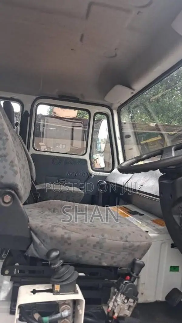 Tata 1615 2018 Lorry (Used)