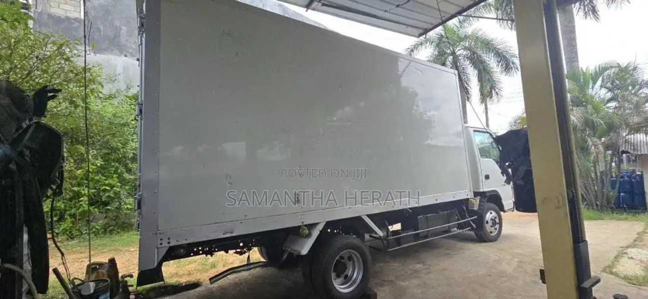 Isuzu NPR 72L 2002 Lorry (Used)
