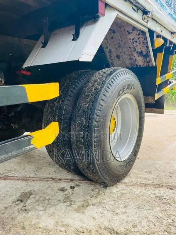 Mitsubishi Canter 1996 Lorry (Used)