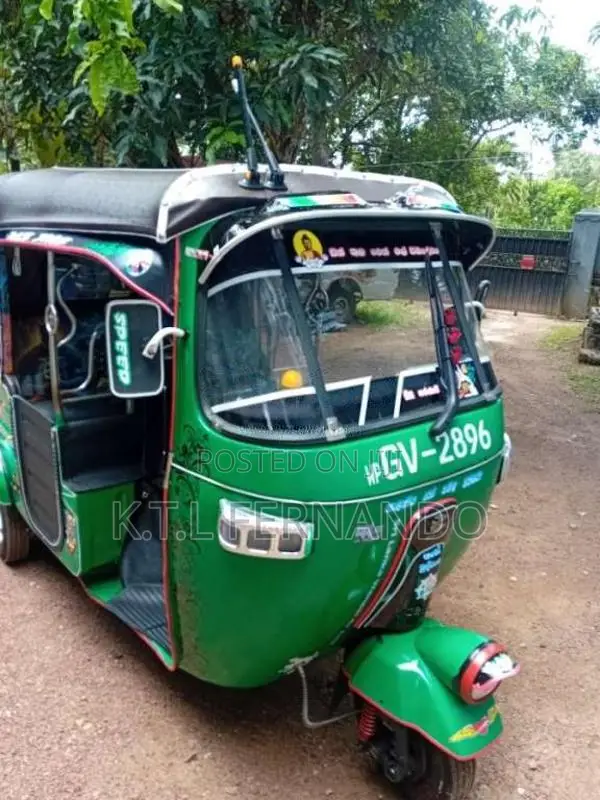 Bajaj 2 Stroke 2002 Three Wheel (Used)