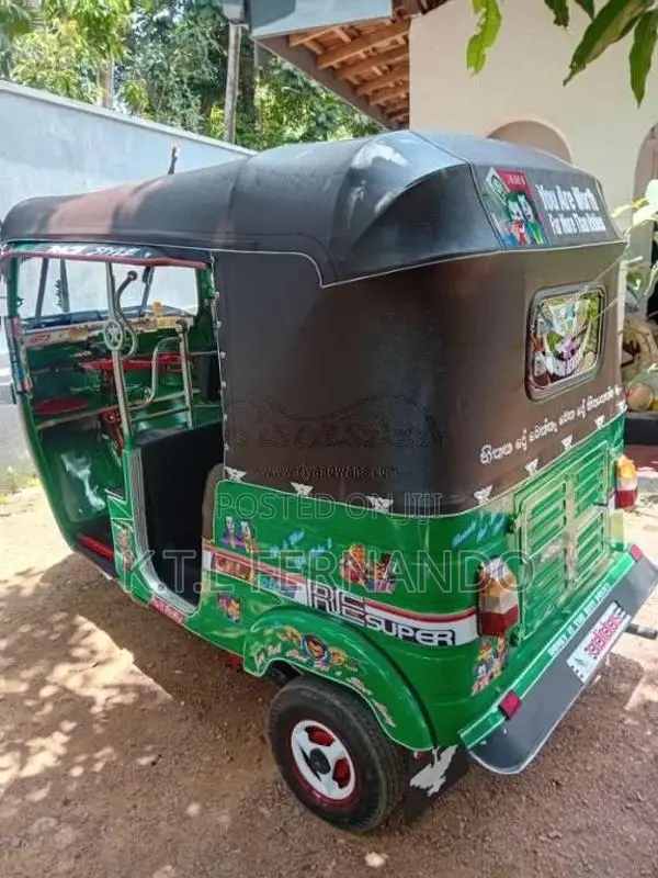 Bajaj 2 Stroke 2002 Three Wheel (Used)