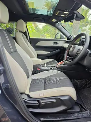 Honda Vezel Z Play Moonroof 2022 SUV (Used)