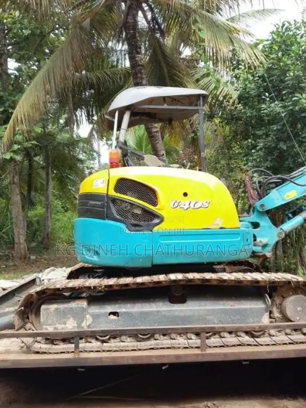 Kubota Us 40 2013 Heavy-Duty (Used)