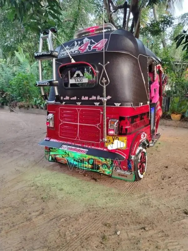 Bajaj RE 2011 Three Wheel (Used)