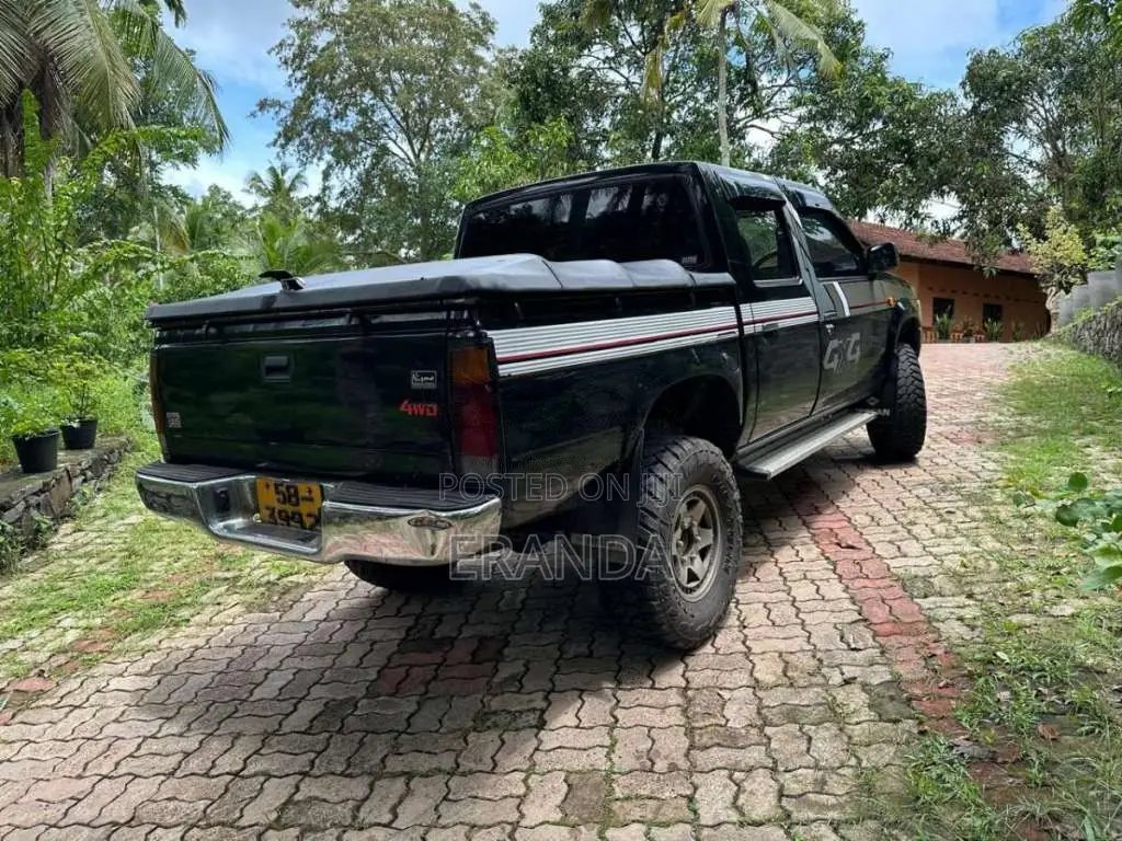 Nissan D21 Hub 1991 Pickup (Used)