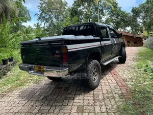 Nissan D21 Hub 1991 Pickup (Used)