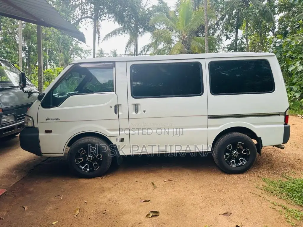 Nissan Vanette 2013 Van (Used)