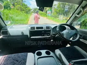 Nissan Vanette 2013 Van (Used)