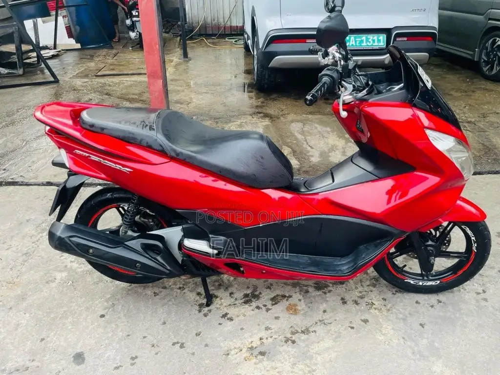 Honda Pcx 150 2015 Motorbike (Used)