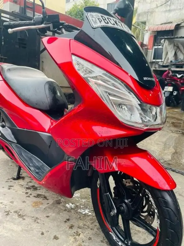 Honda Pcx 150 2015 Motorbike (Used)