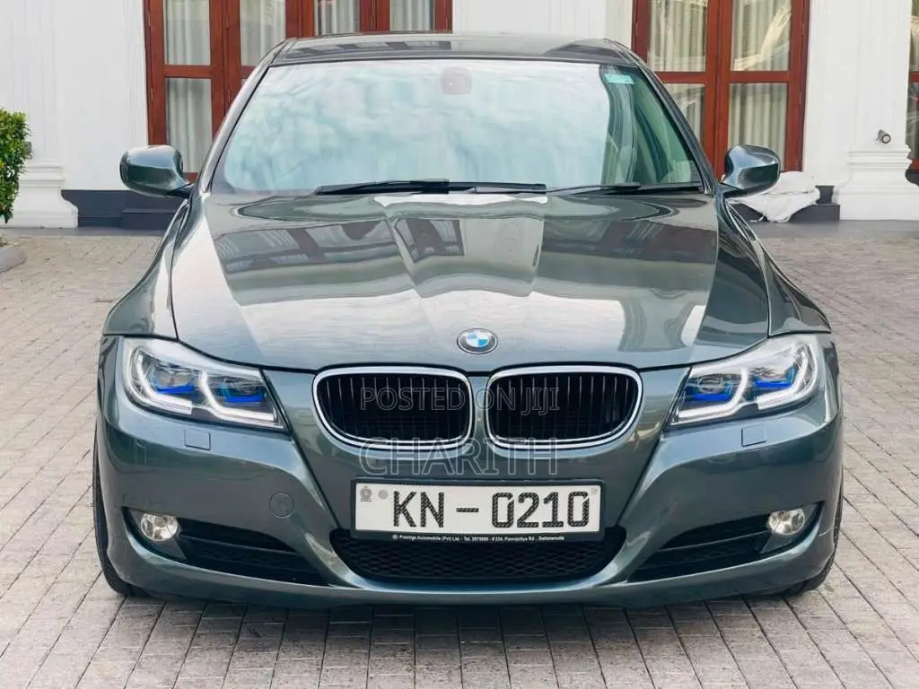BMW 318i 2011 Car (Used)