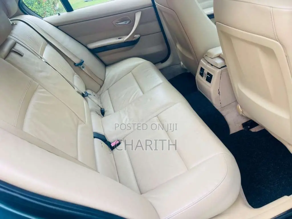 BMW 318i 2011 Car (Used)