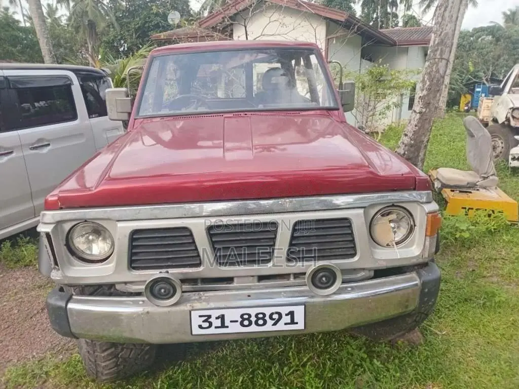 Nissan Patal 1971 SUV (Used)