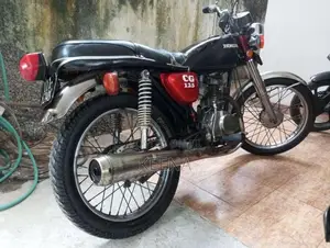 Honda CG125 1997 Motorbike (Used)