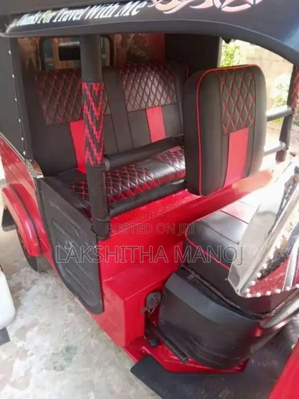 Bajaj 4 Stroke 2016 Three Wheel (Used)