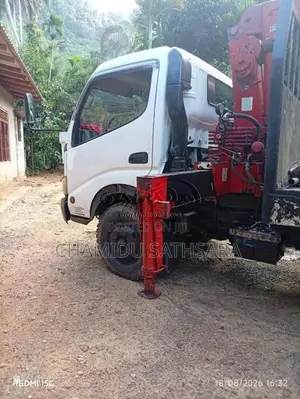 Toyota Boom 1999 Lorry (Used)