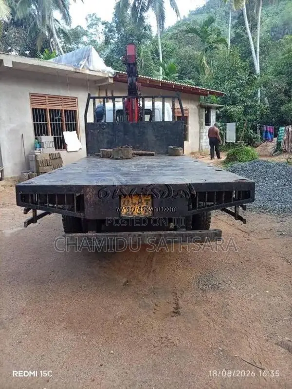 Toyota Boom 1999 Lorry (Used)