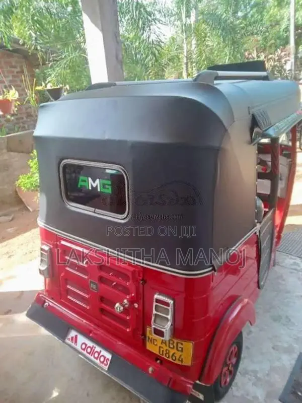 Bajaj 4 Stroke 2016 Three Wheel (Used)
