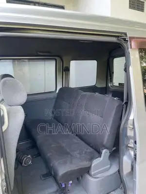 Daihatsu Hijet Cruze 2011 Van (Used)