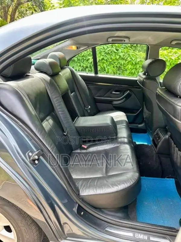 BMW 520I 2001 Car (Used)