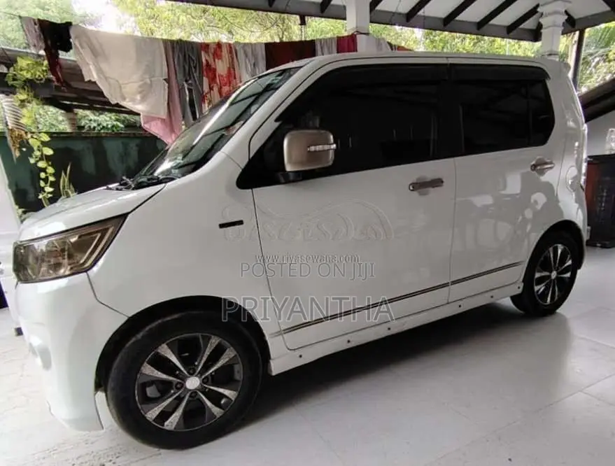 Suzuki Wagon R Stingray 2016 Car (Used)