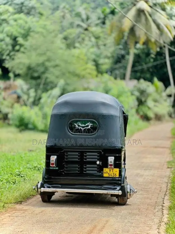 Bajaj Bajaj4strok 2012 Three Wheel (Used)
