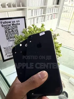 Apple iPhone XR (Used)