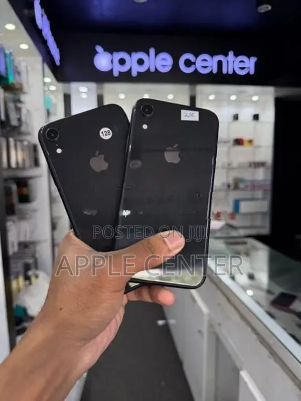 Apple iPhone XR (Used)