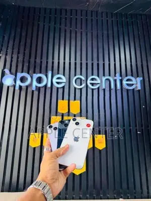 Apple iPhone 16e (Used)