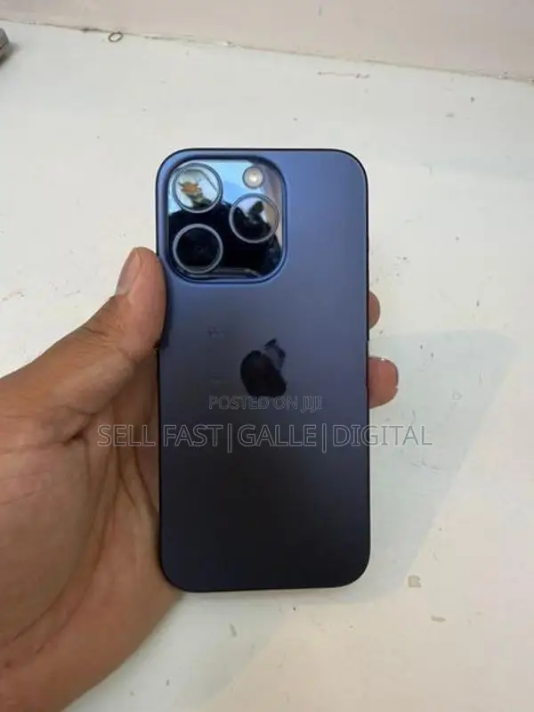 Apple iPhone 15 Pro (Used)