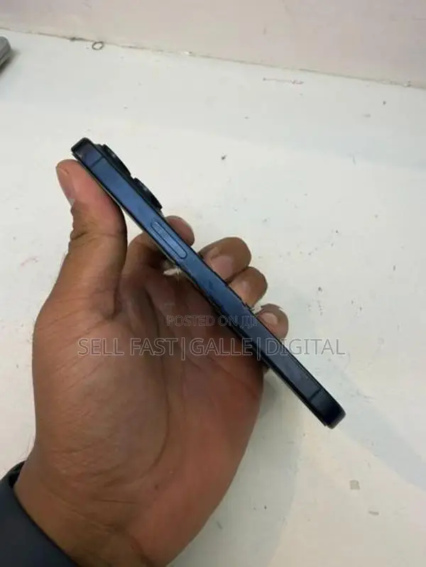 Apple iPhone 15 Pro (Used)